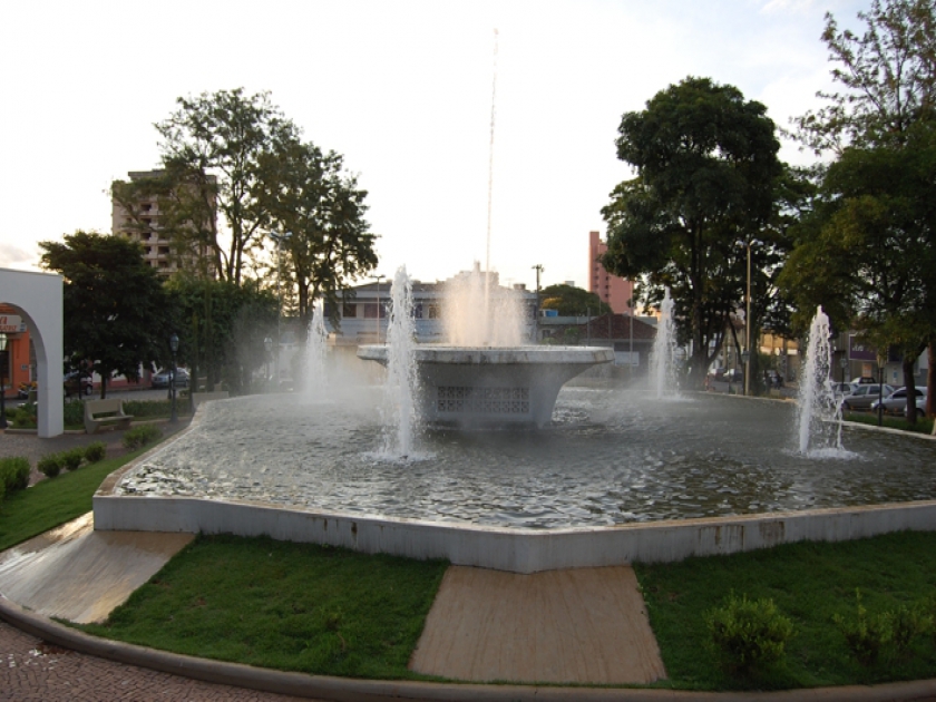 Praça comendador João Alves (Fonte)