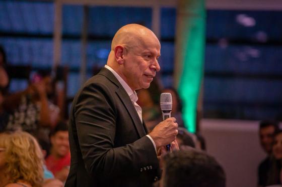 Prefeitura promove palestra em celebração do Dia do Professor