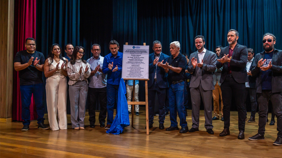 Prefeitura inaugura obras e serviços e anuncia investimentos